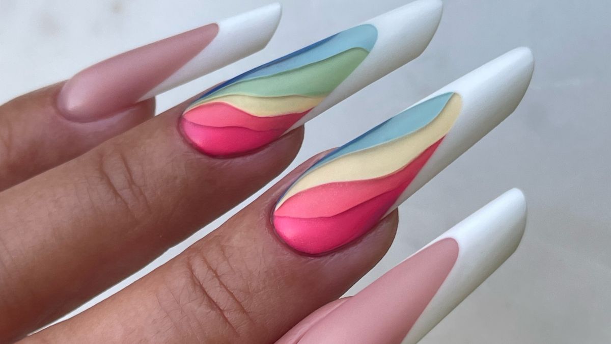 szivárvány ombre körmök
