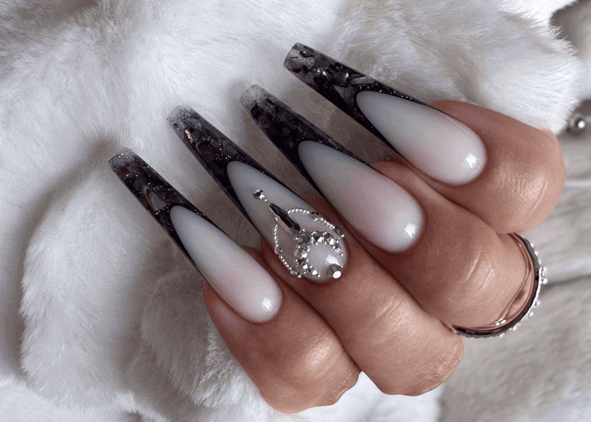 Gyöngyház balerina körmök