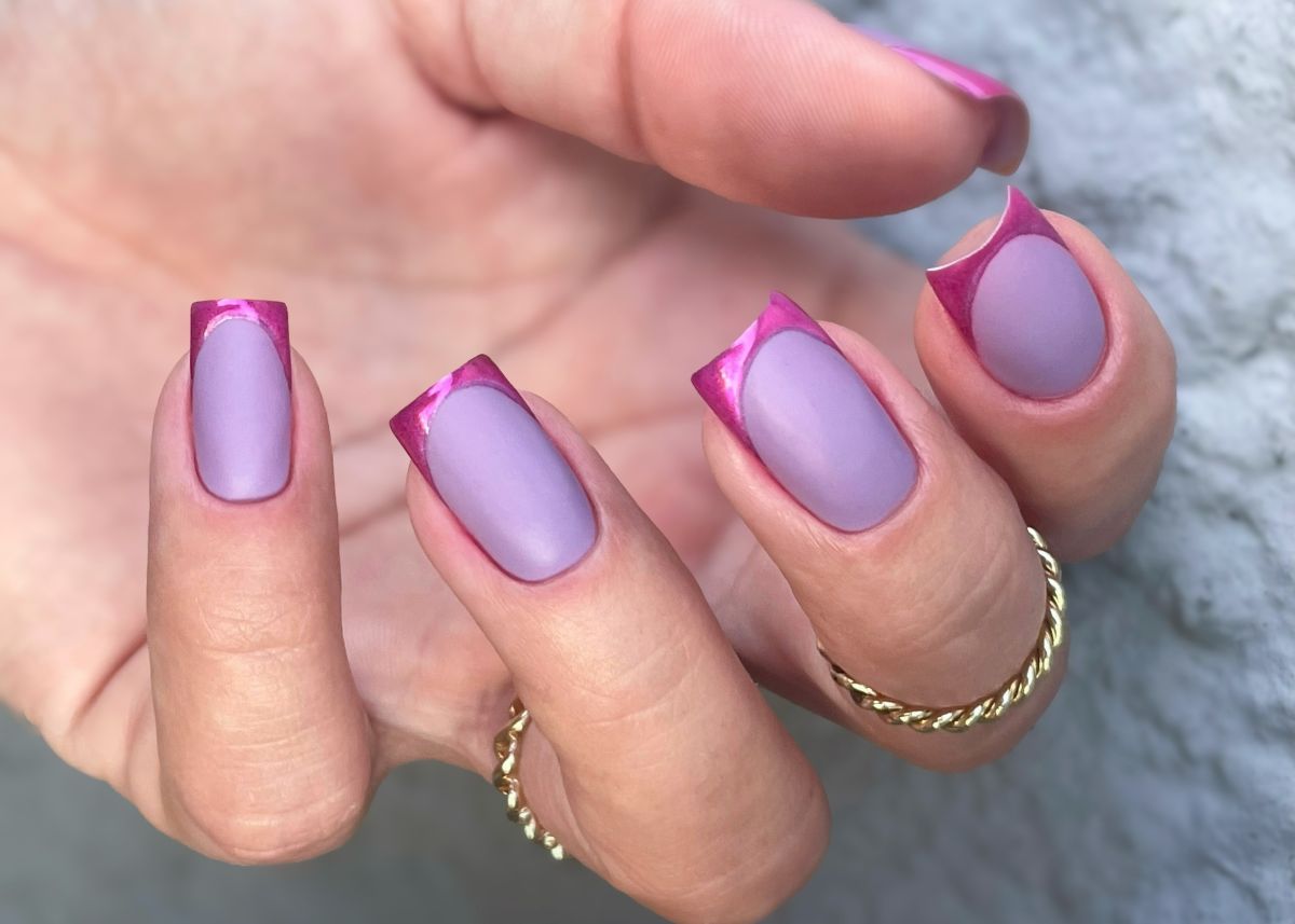 Színes francia köröm