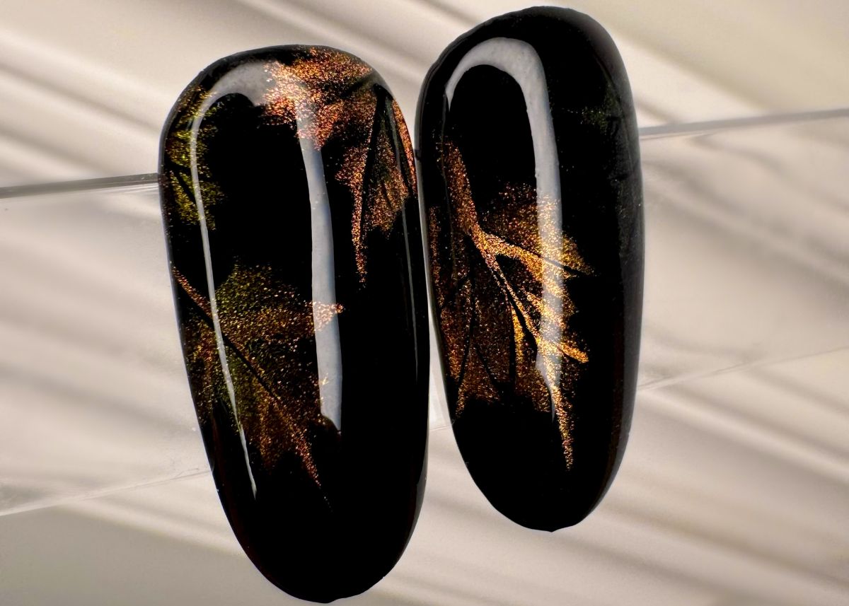 Öszi levélminták Tiger Eye géllakkal