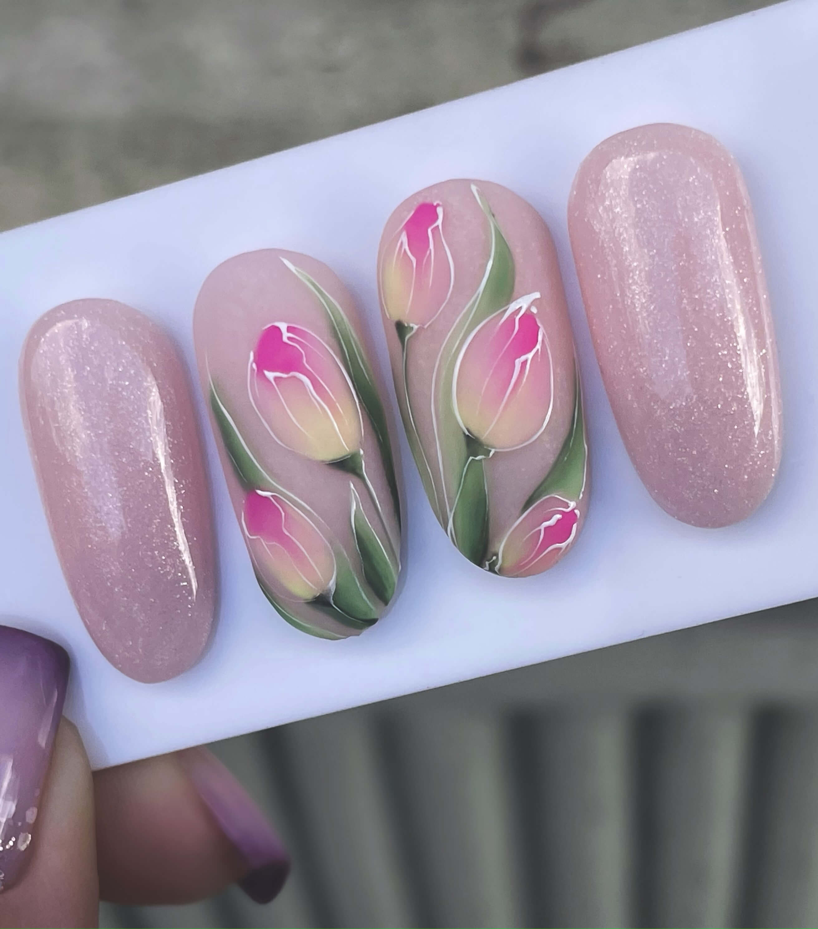 A tökéletes virágmotívum és a géllakk-festés titka