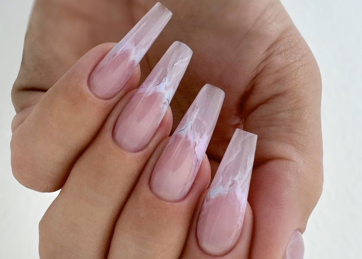 Márványtechnika balerina formán