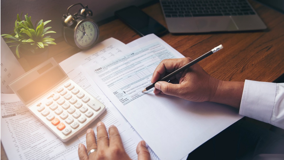 A tételes vagy sávos iparűzési adó választása