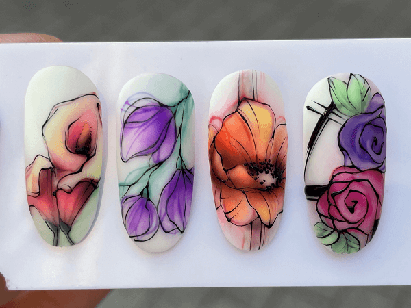 Az április a tavaszi körmökről szól