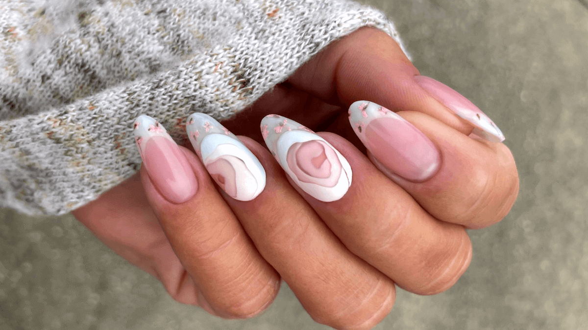 Építsünk csodás virágos körmöket egész évben