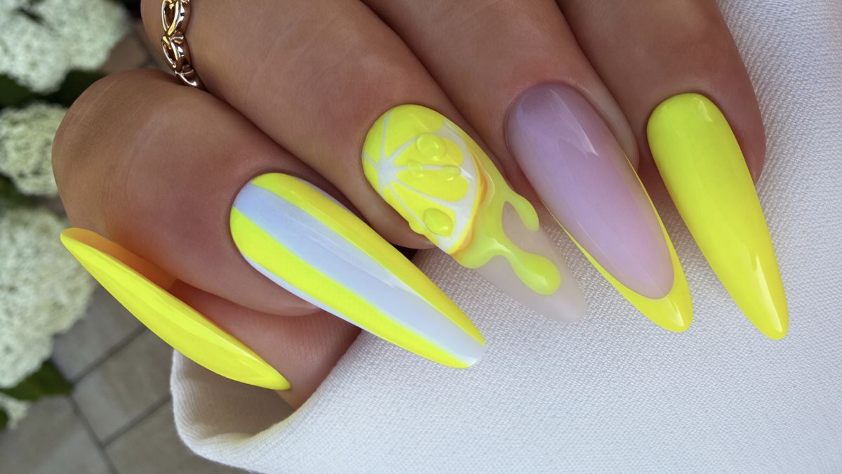 Citromos körmök Acrylgellel