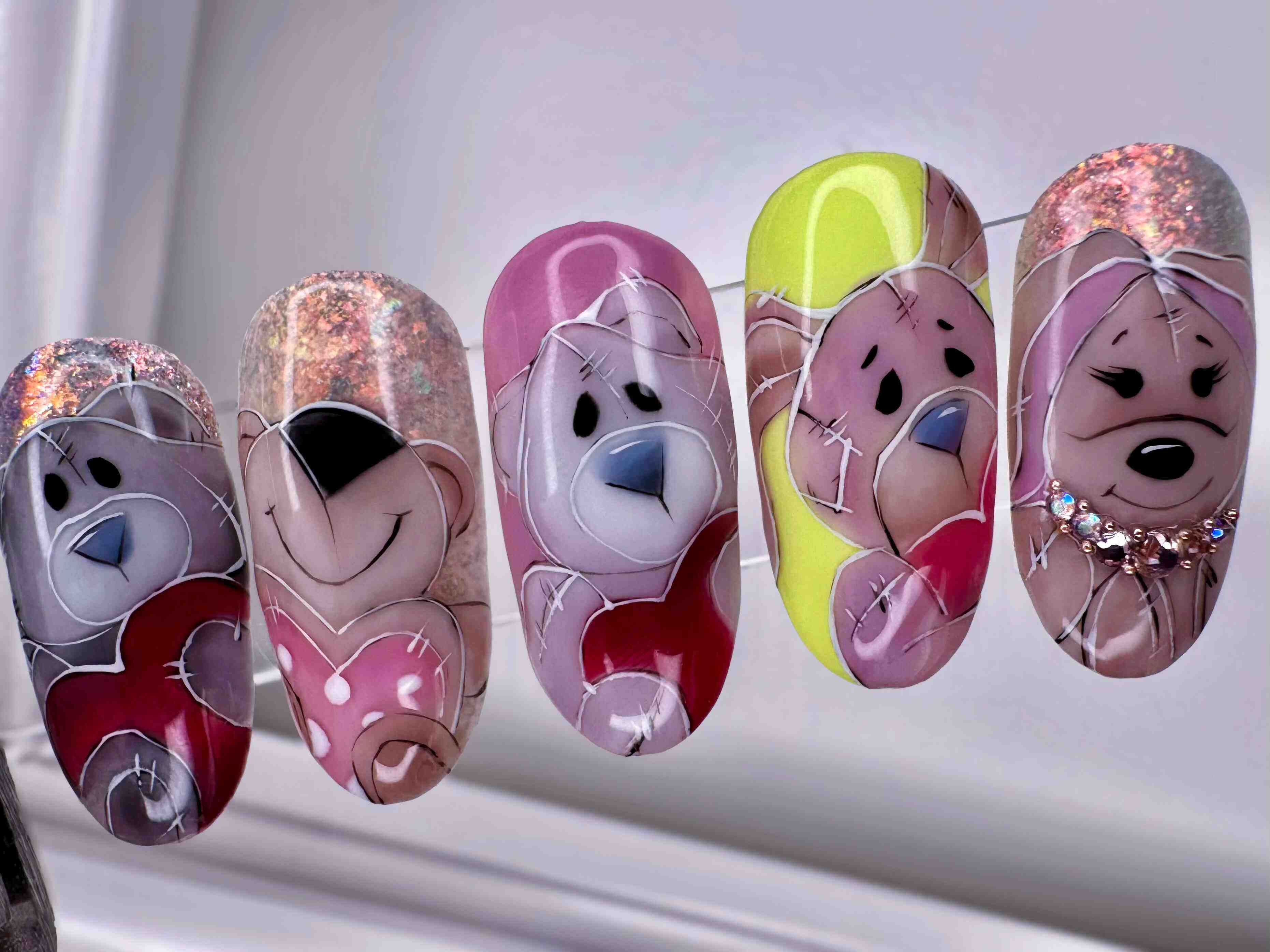 Figurális géllakk képzés: Így fesd meg kedvenc Mackódat