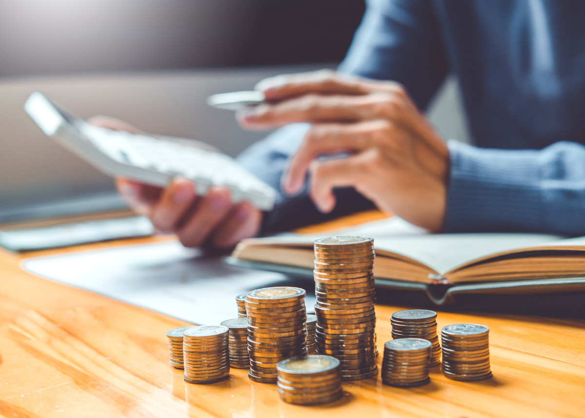Nemzetközi számviteli standardok rendszere, az IFRS 18 és IFRS 19 megjelenése és az IAS 34 és IFRS 1 standardok alkalmazása 2025-ben