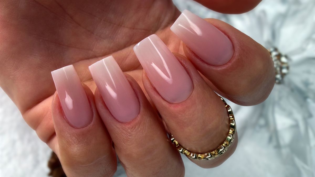 Soft pink baby boomer - zselés technika a természetes hatású szettekhez kurzus 1