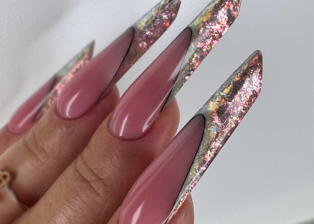 Opál manikűr: a legfényesebb trend - 2