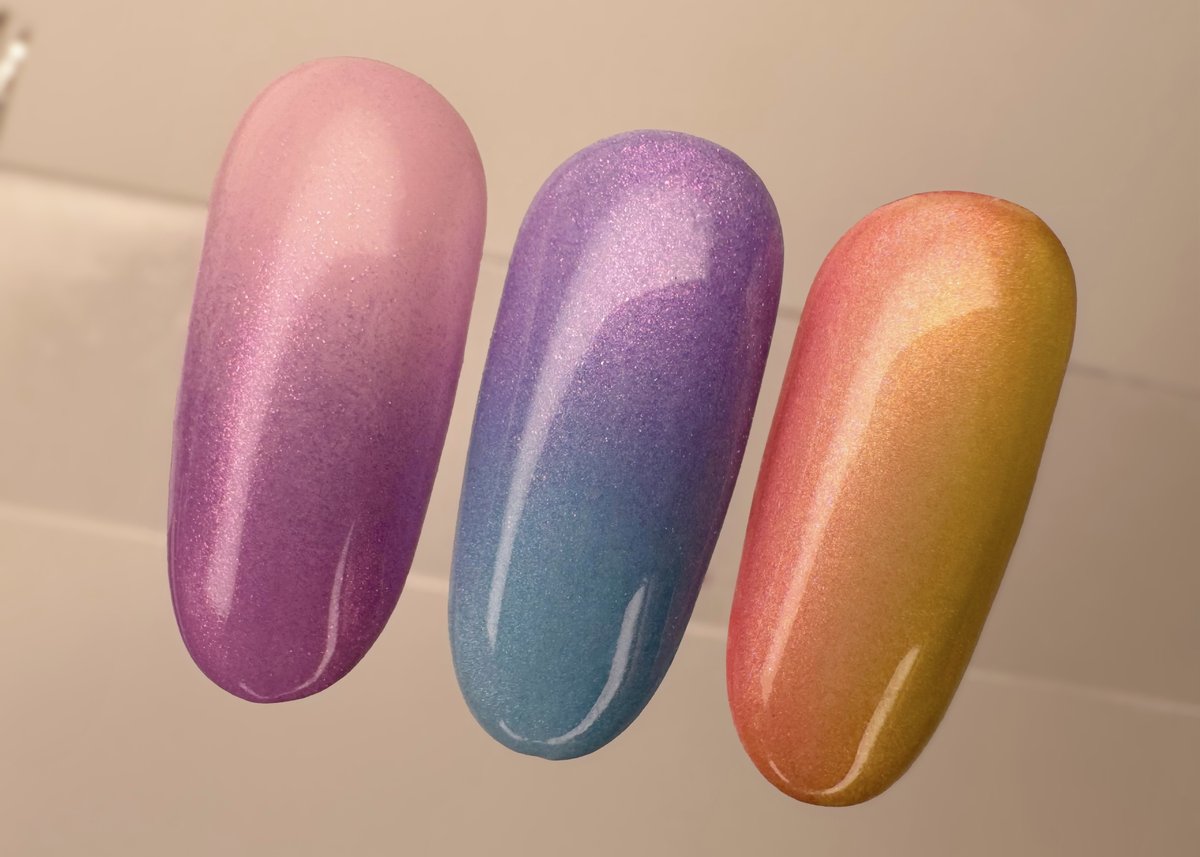 OMBRE körmök csillámos pigmentpalettával - 1