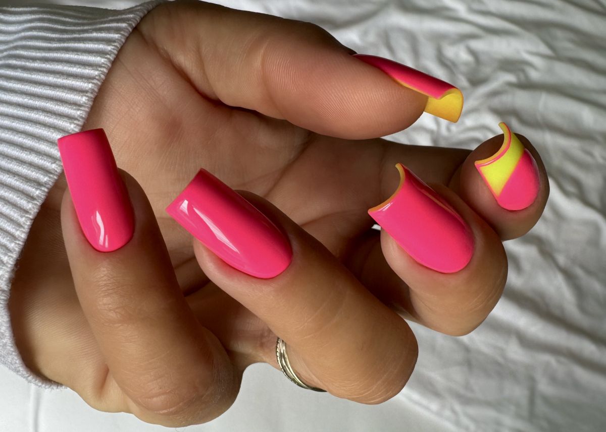 Neon pink