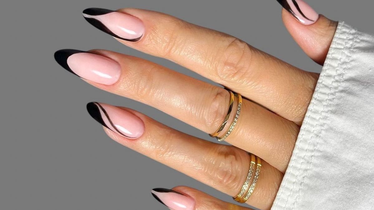 fekete francia manikűr