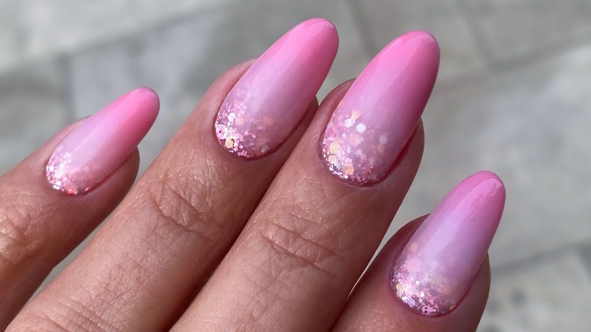 Ombre pink csillámos díszítéssel