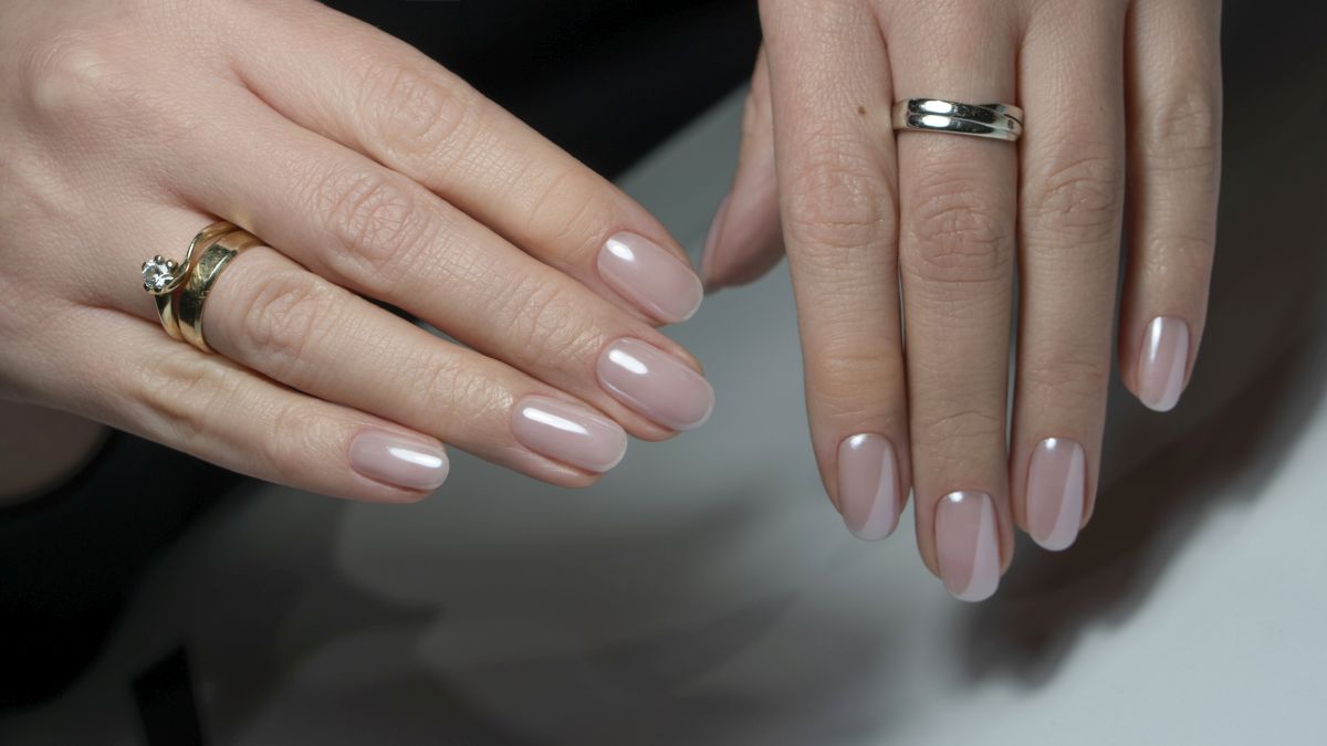 Soft Chrome nails