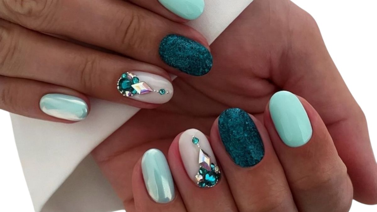 Pasztell és króm türkiz színben