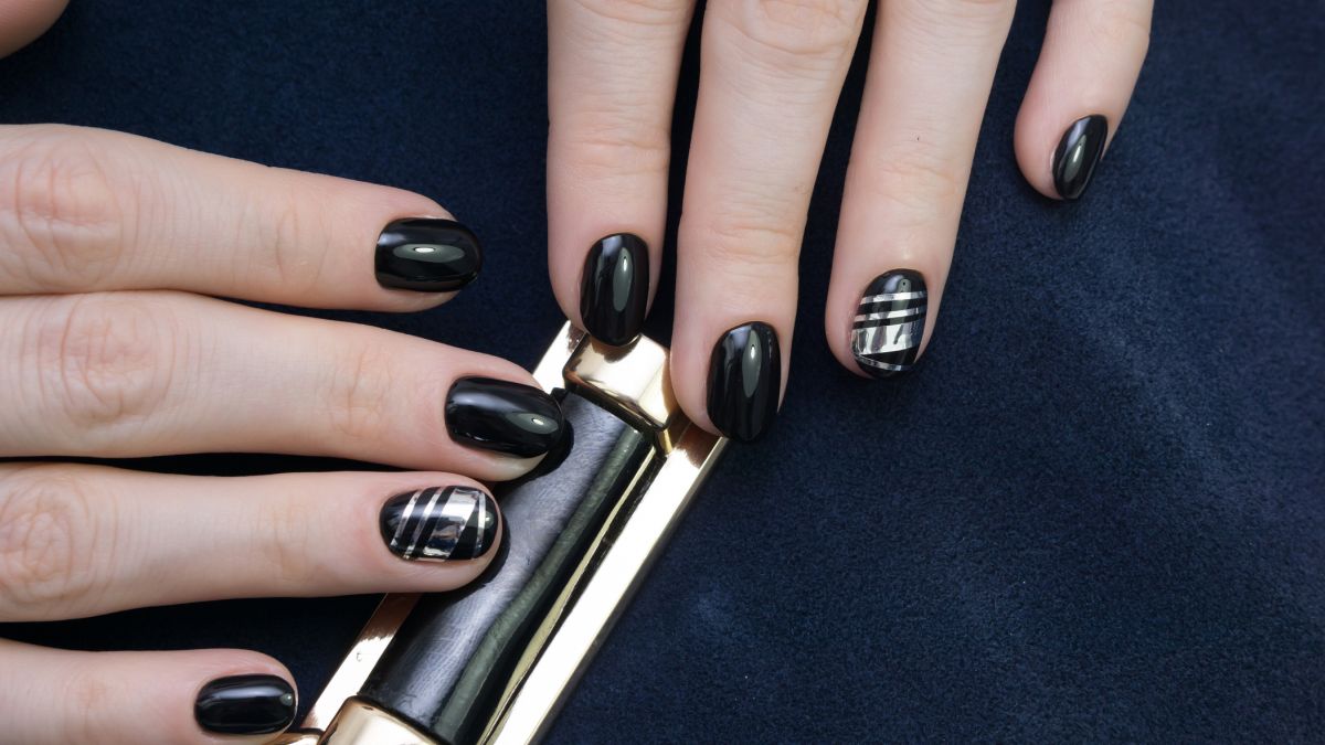 Csíkos körömtrend