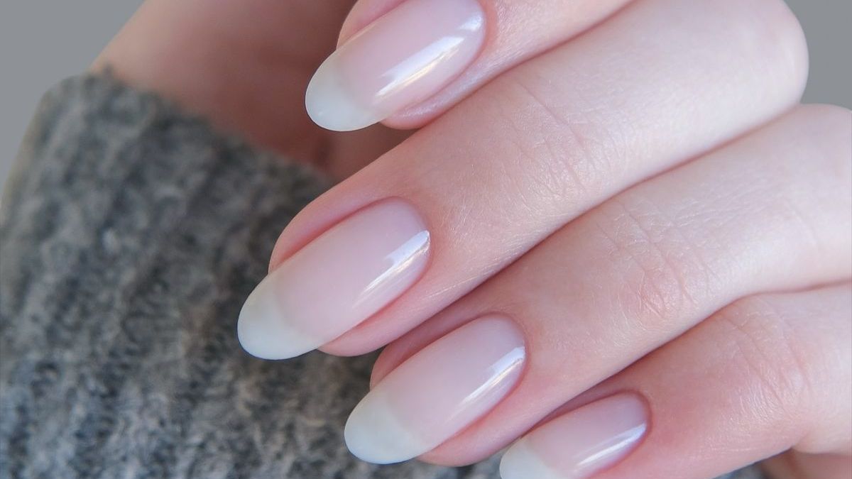 Glass nails milky réteggel