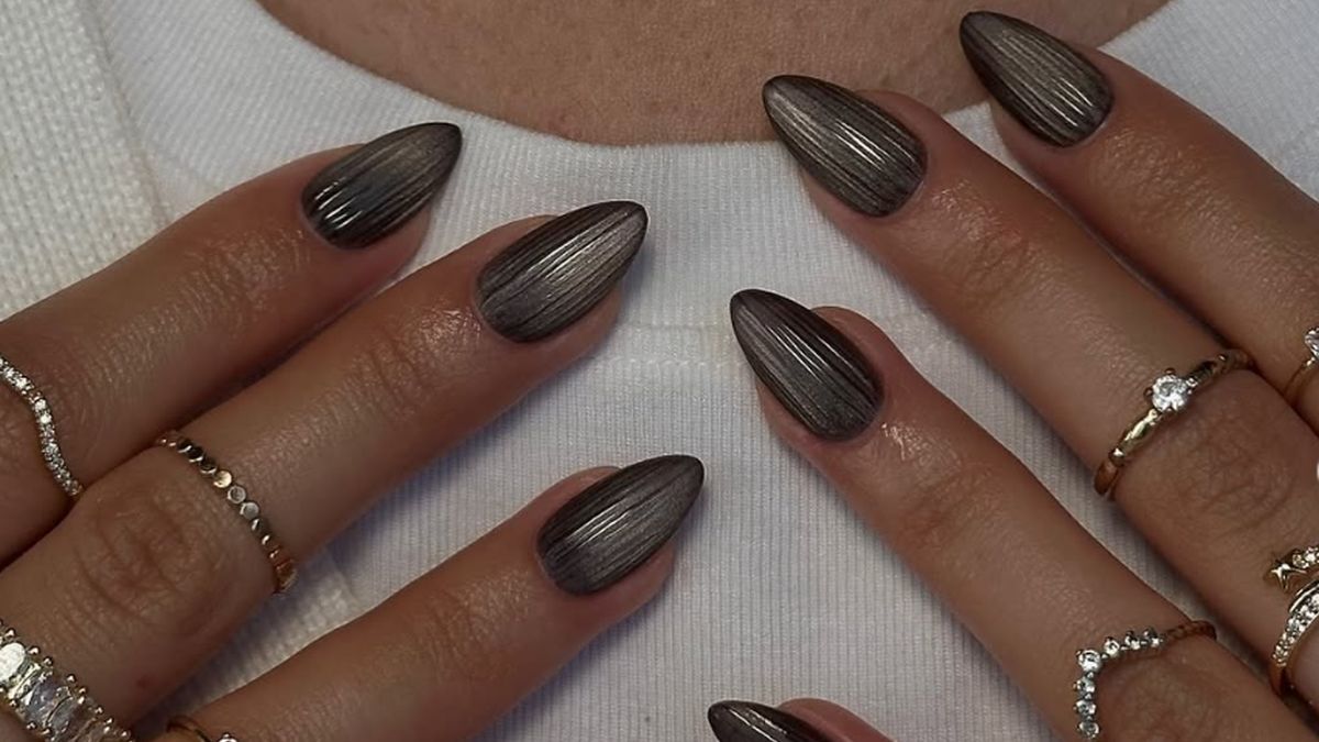 Iced Coffee Glass Nails