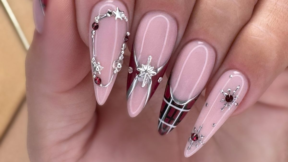 Csillogó karácsonyi körmök