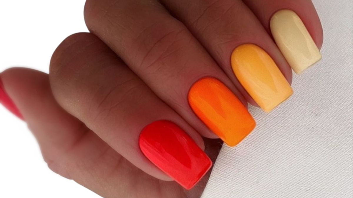 Sárga pasztell körmök